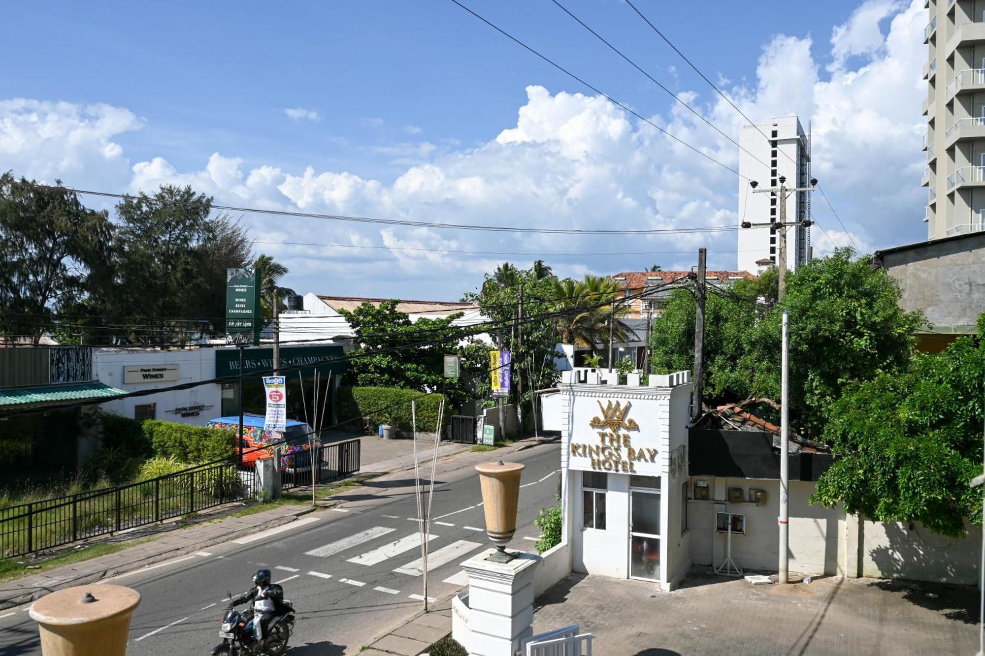 The Kings Bay Hotel By Silvas Negombo Exterior foto